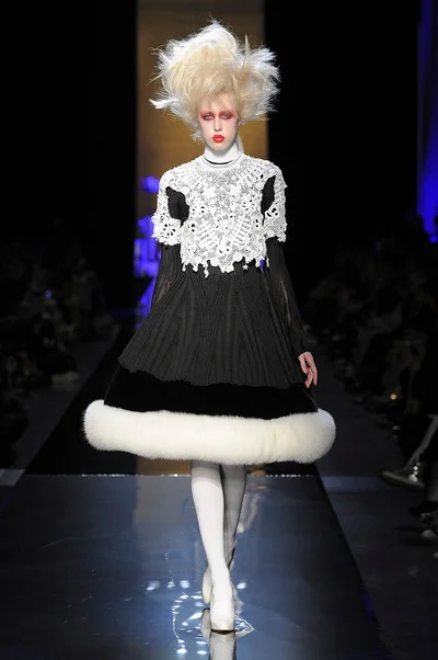 Look 12